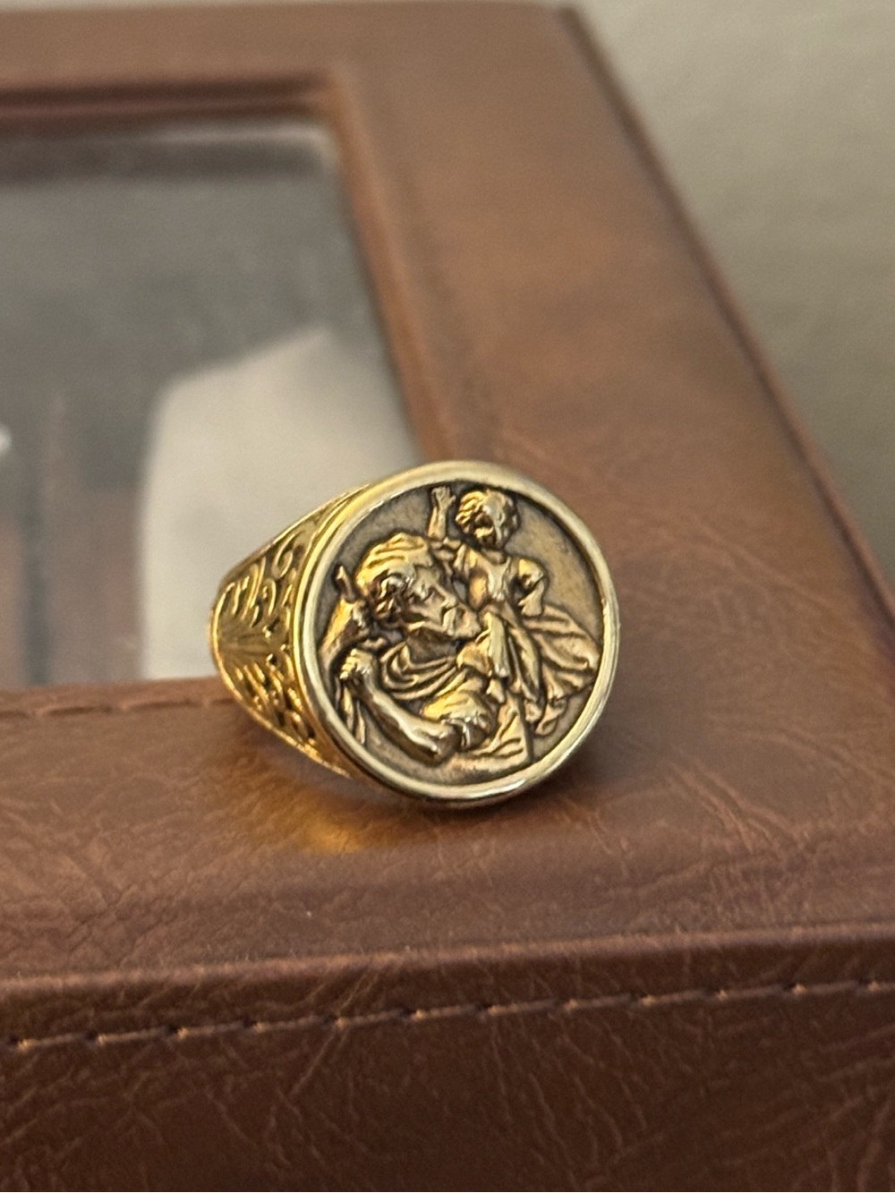 CRAFTD Gold-Tone Men's St. Christopher Ring - Size 10 Great Preowned Condition